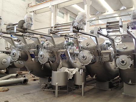 毛毛蟲染色機（車間）