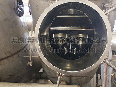 毛毛蟲染色機（生產(chǎn)一角）