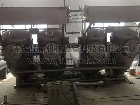 10000公斤毛毛蟲